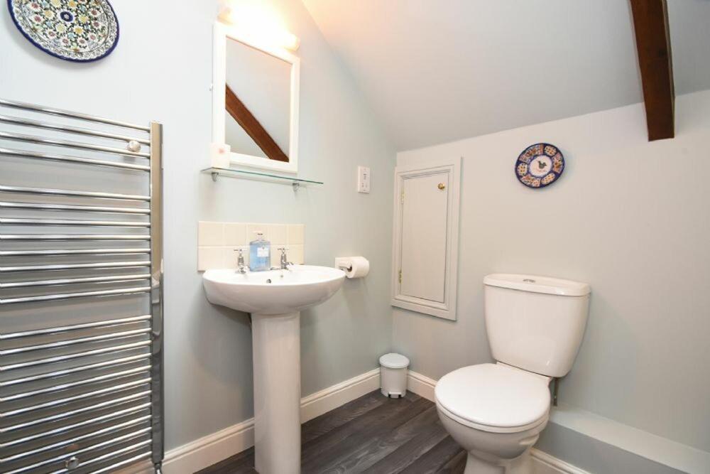 Вілла Craster Tower Coach House Екстер'єр фото
